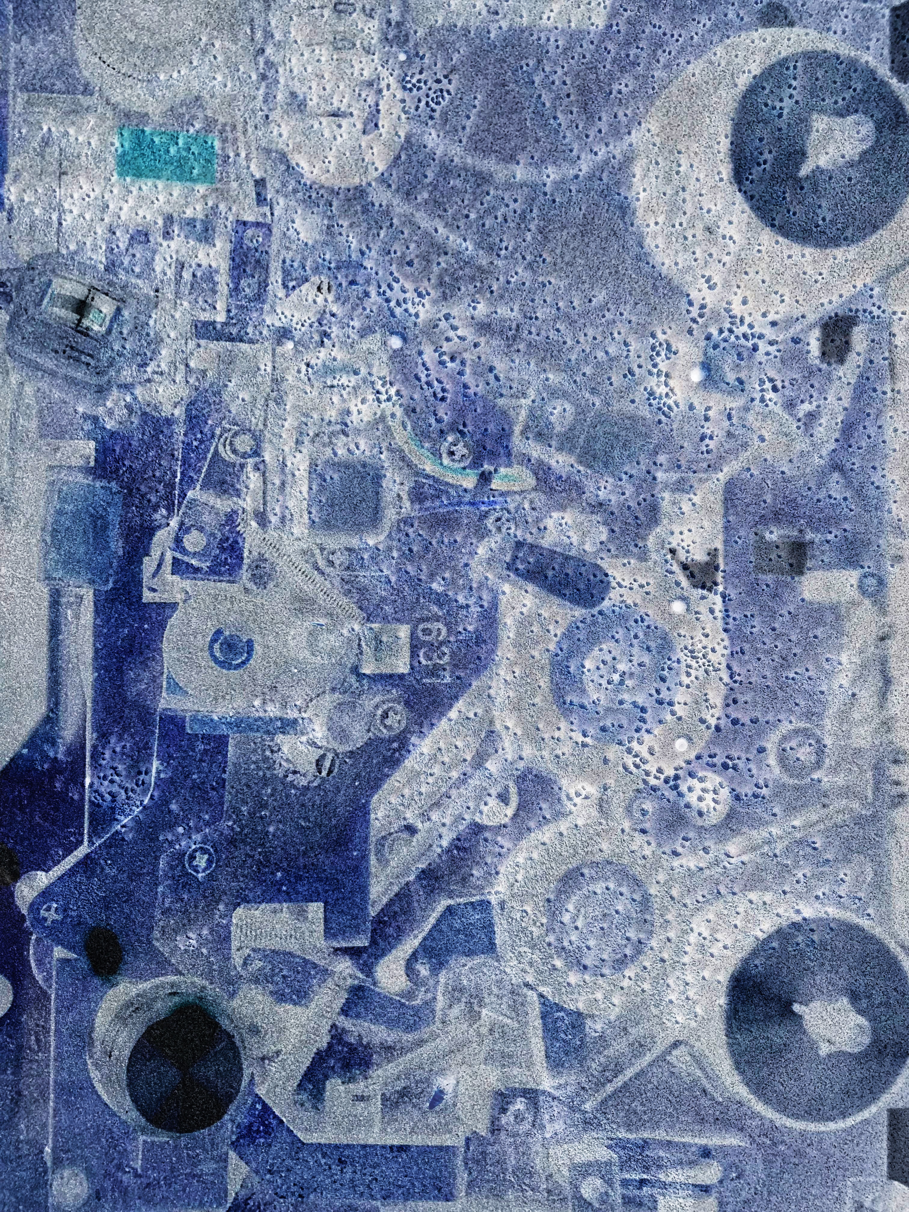 Be No.15 - Sand bubbles made by the crabs on the beach and the inside of a recorder exhibited in the museum (2021)